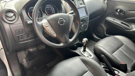 Nissan Versa V-Drive 1.6 Plus CVT