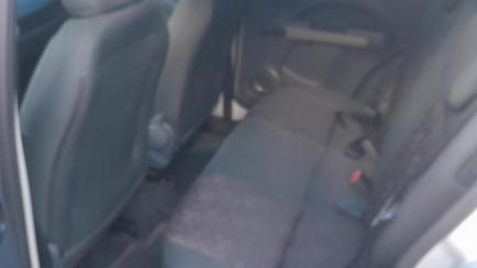 Fiat Uno Vivace 1.0 8V (Flex) 4p