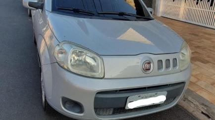 Fiat Uno Vivace 1.0 8V (Flex) 4p