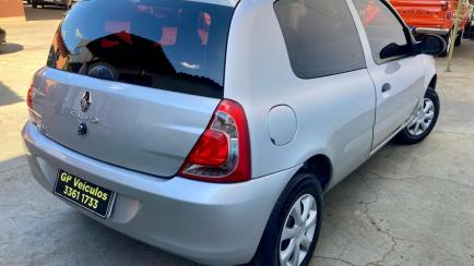 Renault Clio Authentique 1.0 16V (Flex) 2p