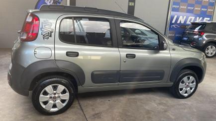 Fiat Uno Vivace 1.0 8V (Flex) 4p